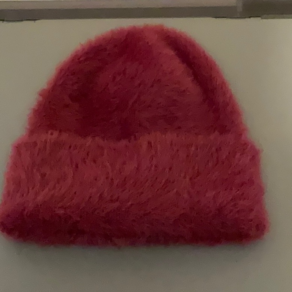 Art Class Girls Wide Cuff Fuzzy Texture Trendy Burgundy Beanie Hat Size OS